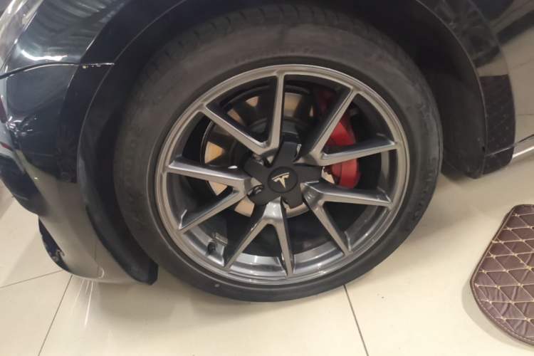 Used Tesla Model 3 2021 Standard Range Rear-Drive Upgraded Version Left Front Wheel Hub