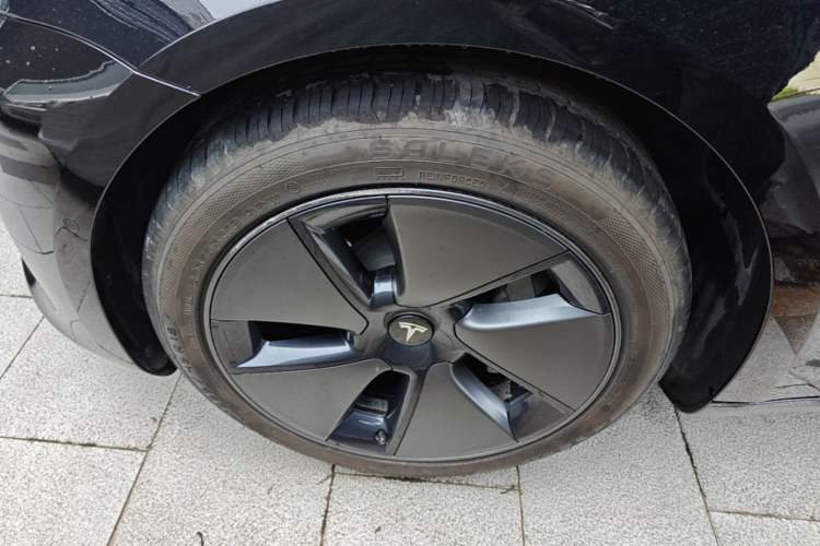 Used Tesla Model 3 2021 Standard Range Rear-Wheel Drive Upgraded Version 3D6 Left Front Wheel Hub