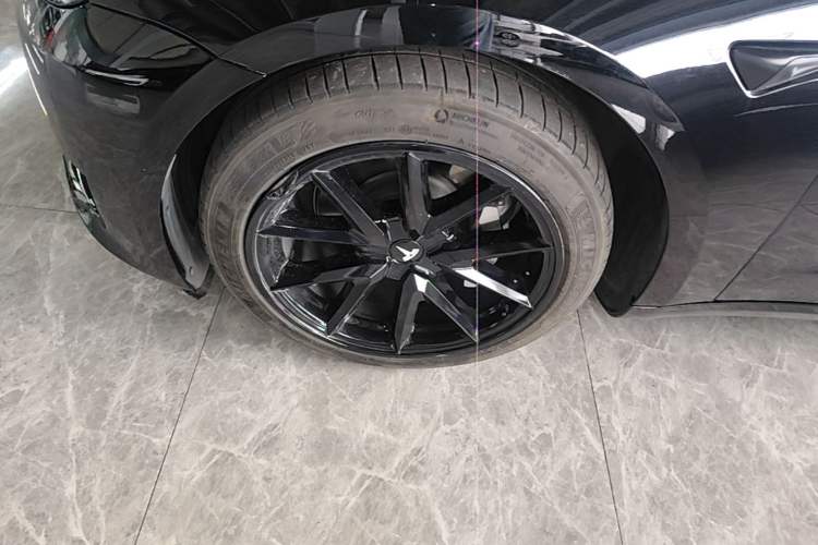 Used Tesla Model 3 2021 Standard Range Rear-Drive Upgraded Version Left Front Wheel Hub