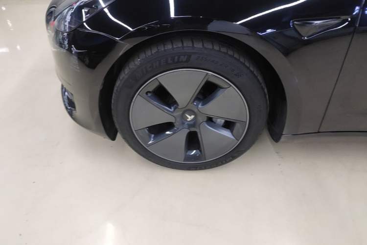 Used Tesla Model 3 2021 Standard Range Rear-Wheel Drive Upgraded Version 3D6 Left Front Wheel Hub