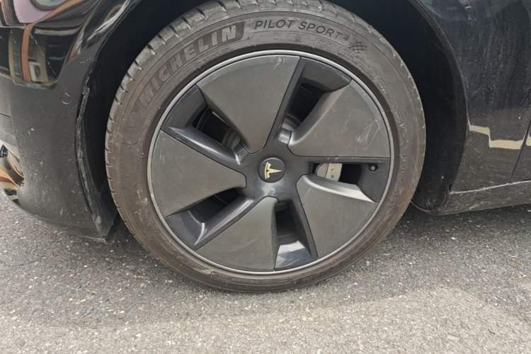 Used Tesla Model 3 2021 Standard Range Rear-Wheel Drive Upgraded Version 3D6 Left Front Wheel Hub