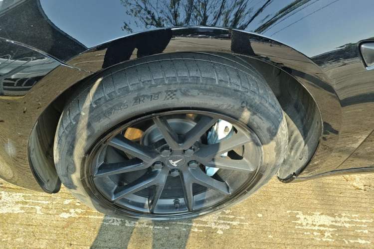 Used Tesla Model 3 2021 Standard Range Rear-Drive Upgraded Version Left Front Wheel Hub