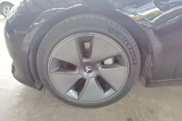 Used Tesla Model 3 2021 Standard Range Rear-Drive Upgraded Version Left Front Wheel Hub