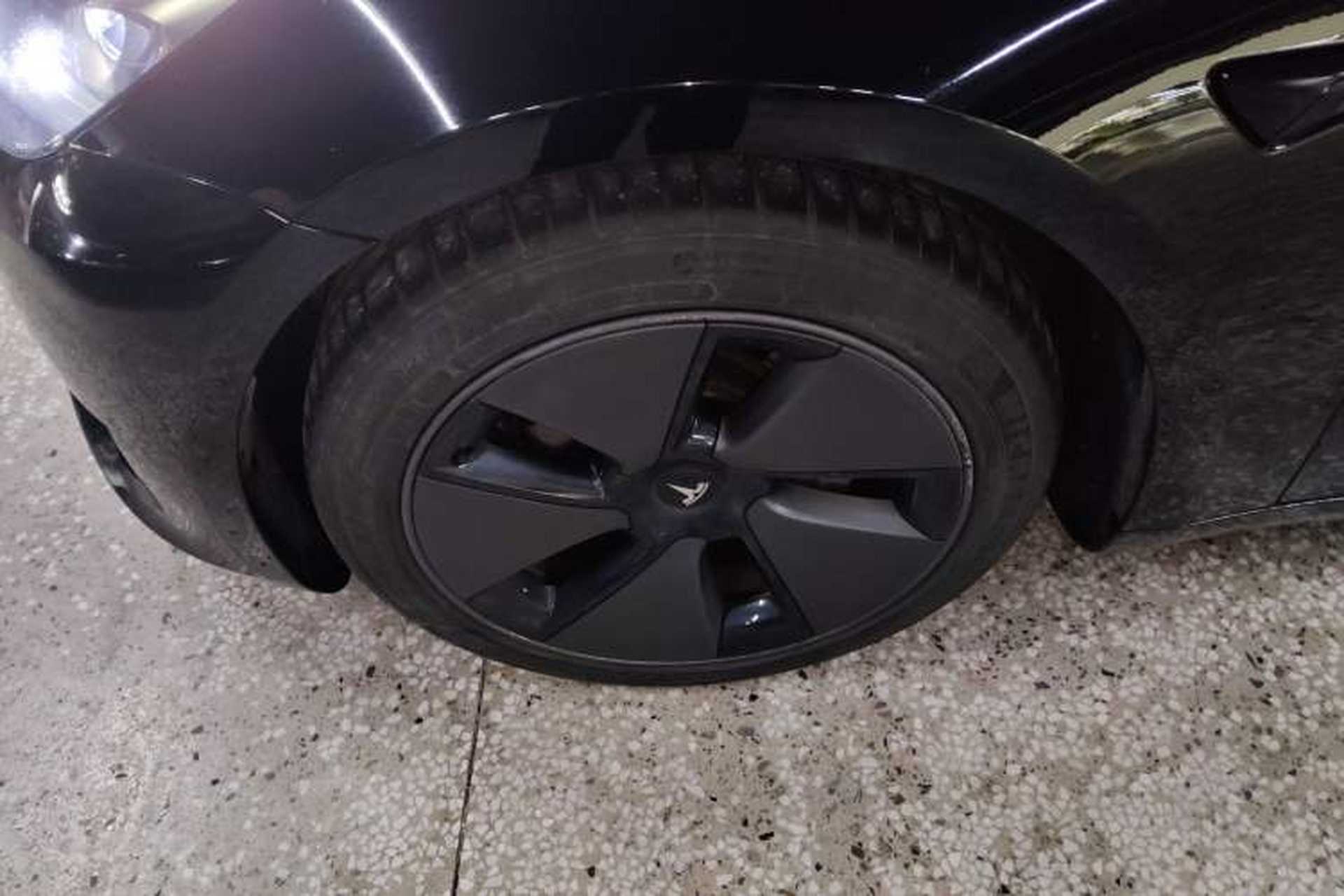 Used Tesla Model 3 2021 Standard Range Rear-Drive Upgraded Version Left Front Wheel Hub