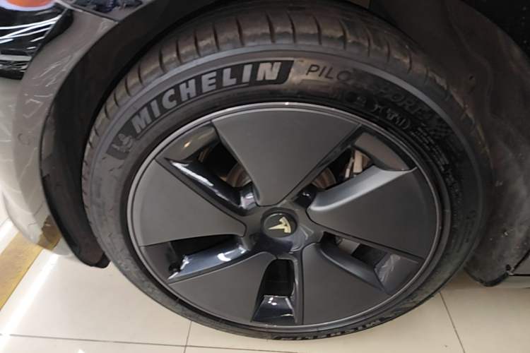 Used Tesla Model 3 2021 Revised Version Standard Range Rear-Wheel Drive Upgraded Edition 3D1 Left Front Wheel Hub