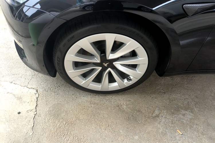 Used Tesla Model 3 2021 Standard Range Rear-Drive Upgraded Version Left Front Wheel Hub