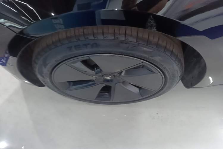 Used Tesla Model 3 2021 Standard Range Rear-Drive Upgraded Version Left Front Wheel Hub