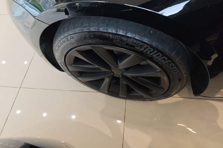 Used Tesla Model 3 2021 Standard Range Rear-Drive Upgraded Version Left Front Wheel Hub