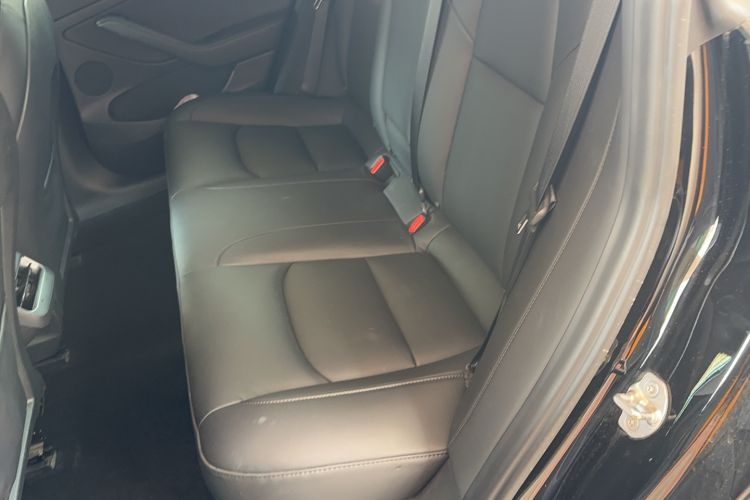 Used Tesla Model 3 2021 Standard Range Rear-Drive Upgraded Version Left Rear Seat