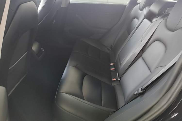 Used Tesla Model 3 2021 Standard Range Rear-Drive Upgraded Version Left Rear Seat