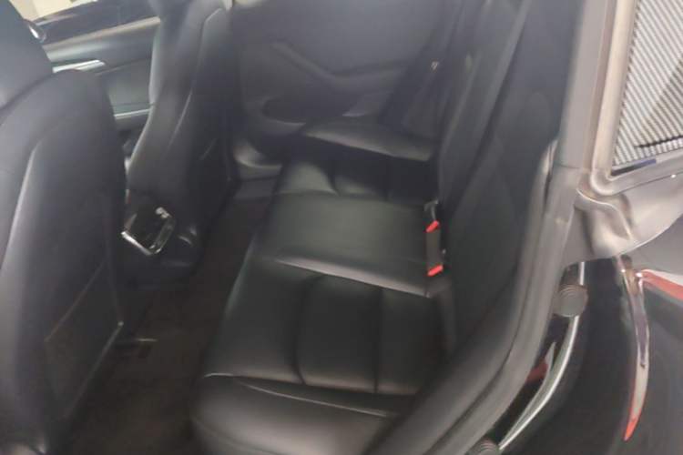 Used Tesla Model 3 2021 Standard Range Rear-Drive Upgraded Version Left Rear Seat