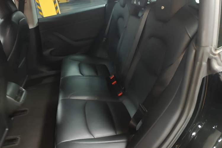 Used Tesla Model 3 2021 Standard Range Rear-Drive Upgraded Version Left Rear Seat