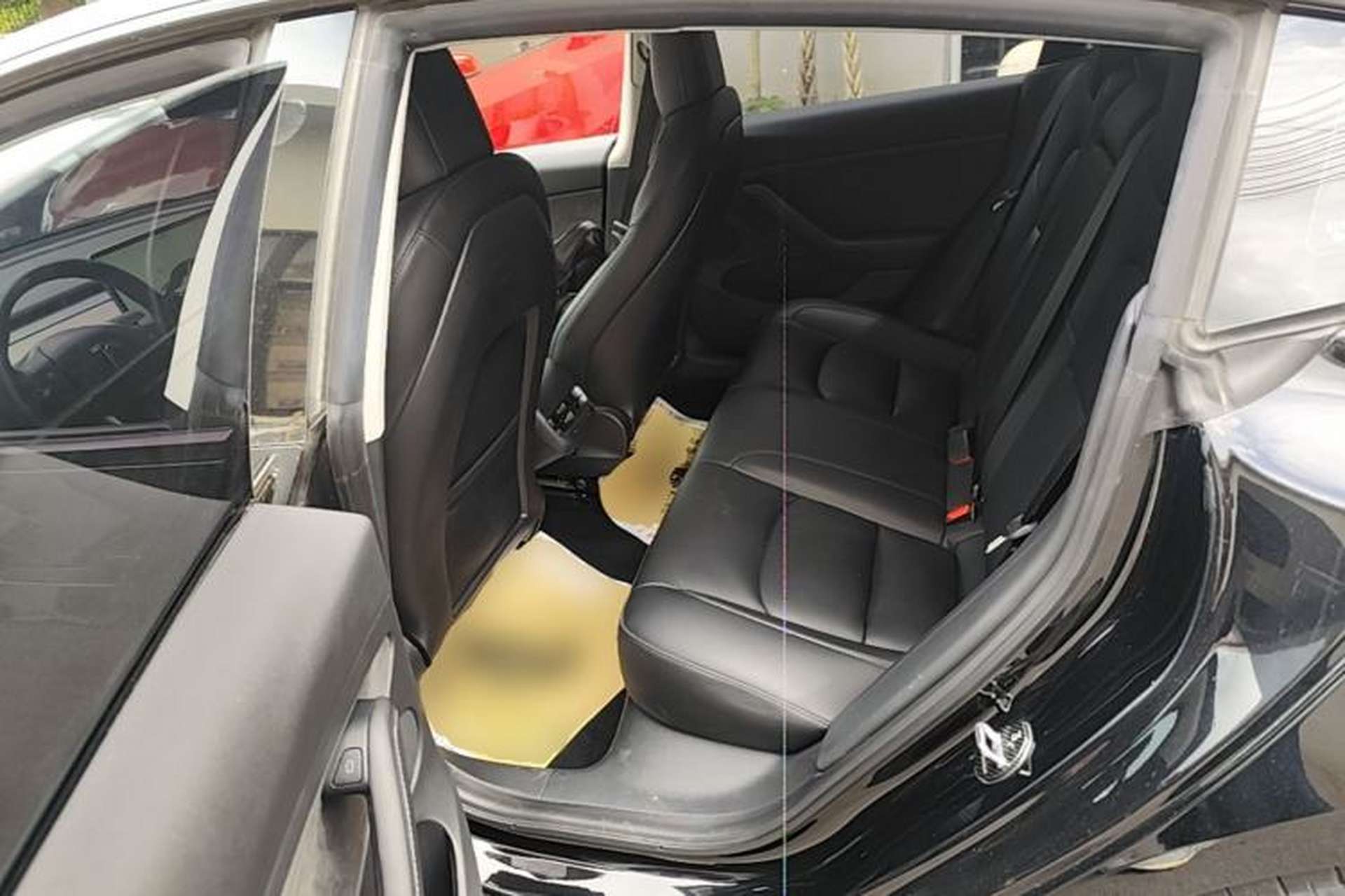 Used Tesla Model 3 2021 Revised Version II – Performance High-Performance All-Wheel-Drive Edition Left Rear Seat