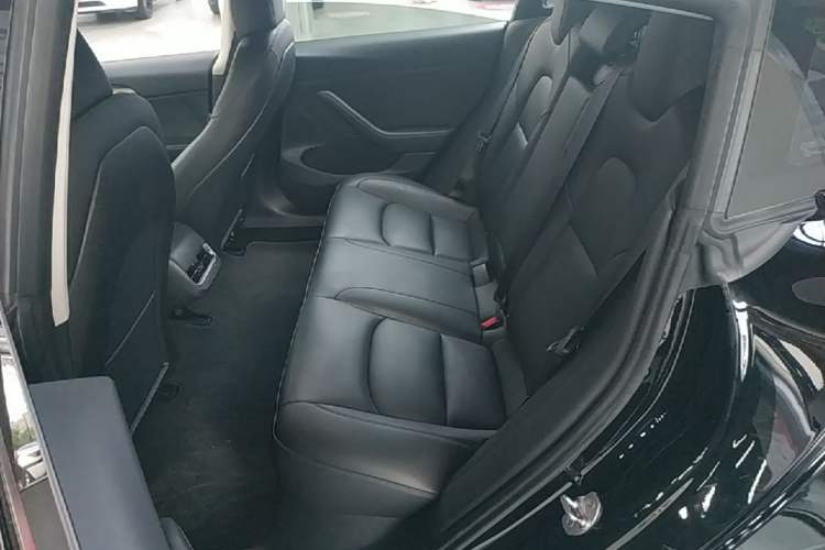 Used Tesla Model 3 2021 Standard Range Rear-Drive Upgraded Version Left Rear Seat