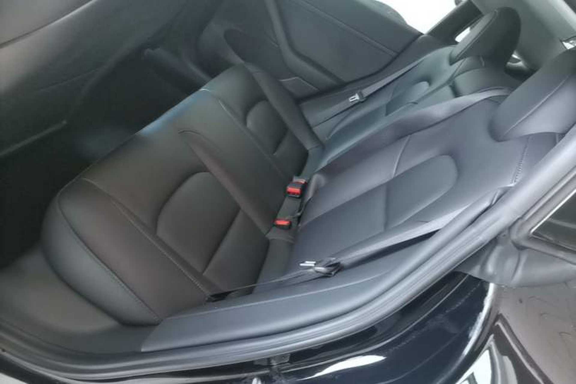 Used Tesla Model 3 2021 Standard Range Rear-Drive Upgraded Version Left Rear Seat