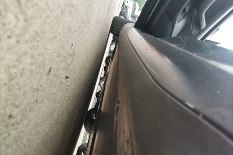 Used Tesla Model 3 2021 Standard Range Rear-Drive Upgraded Version Left Side Sill