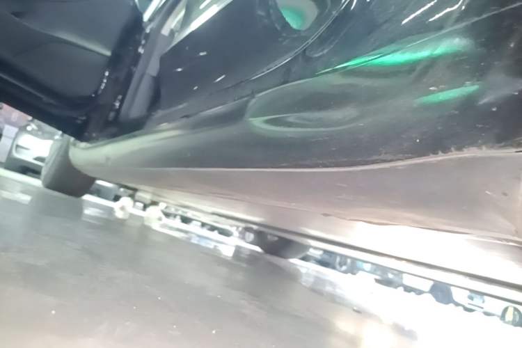 Used Tesla Model 3 2021 Standard Range Rear-Drive Upgraded Version Left Side Sill