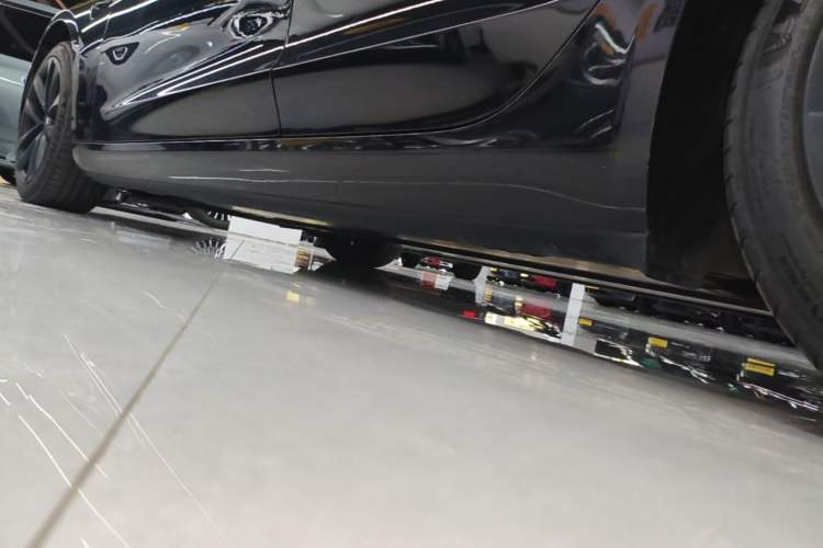Used Tesla Model 3 2021 Standard Range Rear-Drive Upgraded Version Left Side Sill
