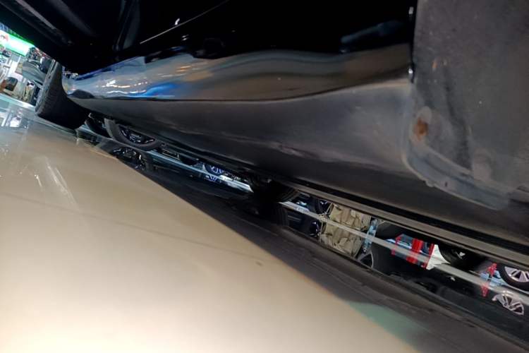 Used Tesla Model 3 2021 Standard Range Rear-Drive Upgraded Version Left Side Sill