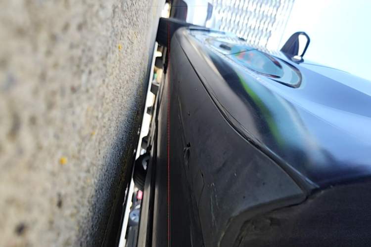 Used Tesla Model 3 2021 Performance High-Performance All-Wheel-Drive Version Left Side Sill