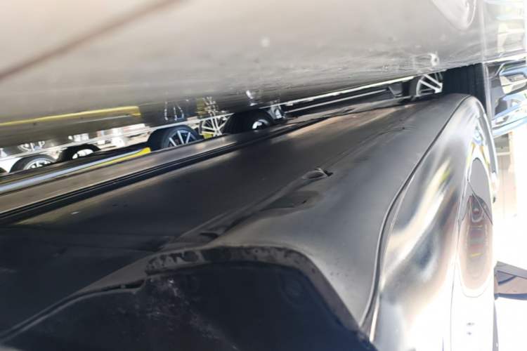 Used Tesla Model 3 2021 Standard Range Rear-Wheel Drive Upgraded Version 3D6 Left Side Sill