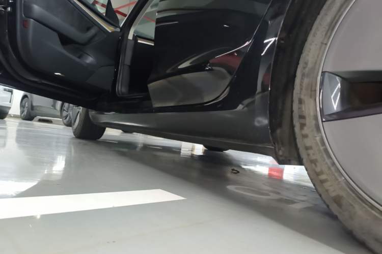 Used Tesla Model 3 2021 Standard Range Rear-Drive Upgraded Version Left Side Sill