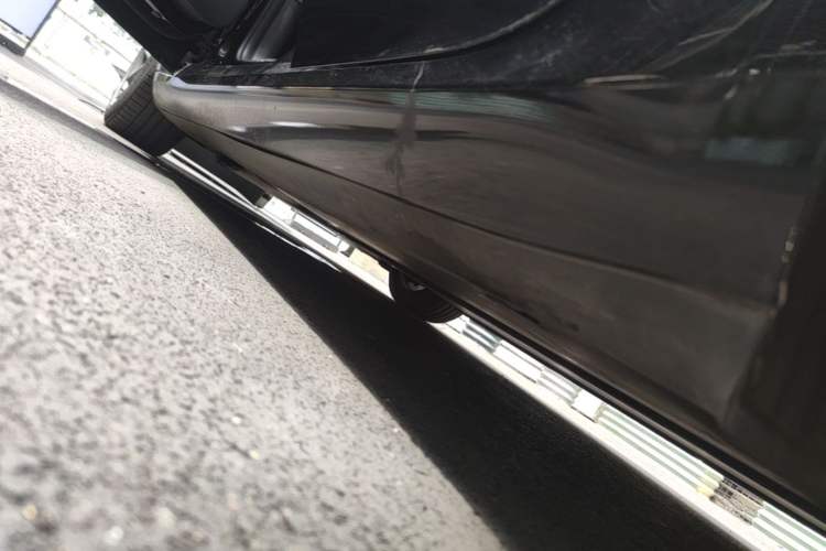 Used Tesla Model 3 2021 Standard Range Rear-Drive Upgraded Version Left Side Sill