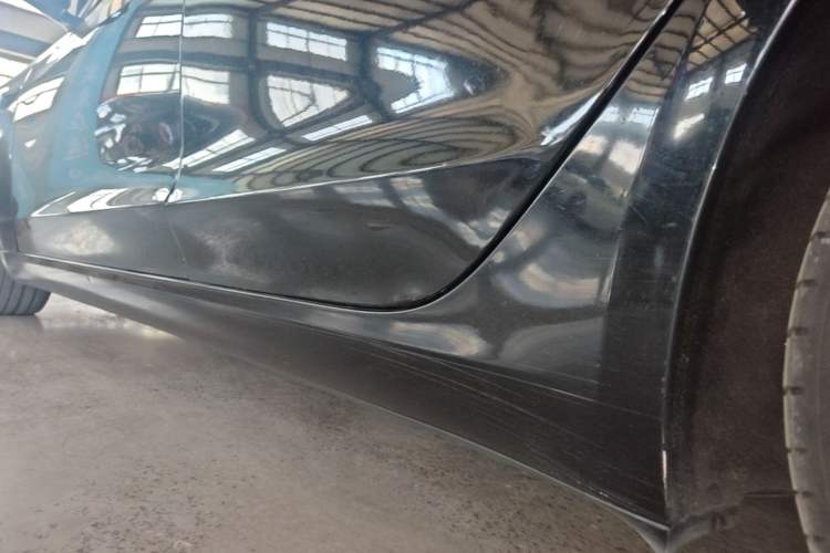 Used Tesla Model 3 2021 Standard Range Rear-Drive Upgraded Version Left Side Sill