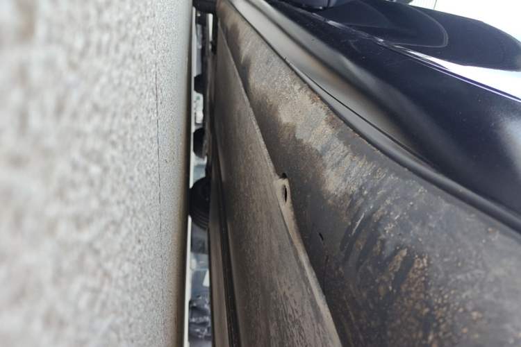 Used Tesla Model 3 2021 Standard Range Rear-Wheel Drive Upgraded Version 3D6 Left Side Sill