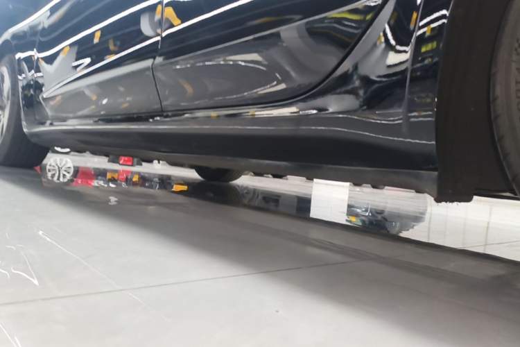 Used Tesla Model 3 2021 Standard Range Rear-Drive Upgraded Version Left Side Sill