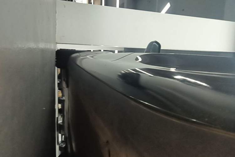 Used Tesla Model 3 2021 Revised Performance Version with All-Wheel Drive 3D1 Left Side Sill