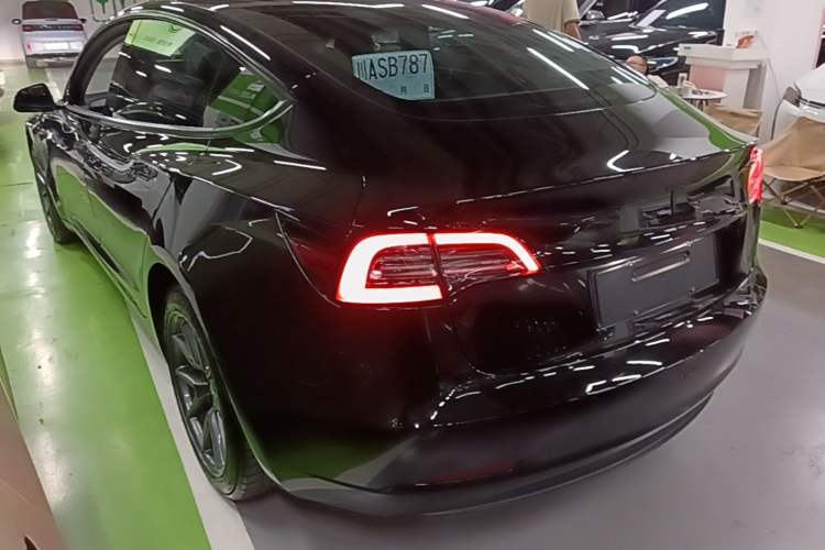Used Tesla Model 3 2021 Standard Range Rear-Drive Upgraded Version Rear Left 45 Deg