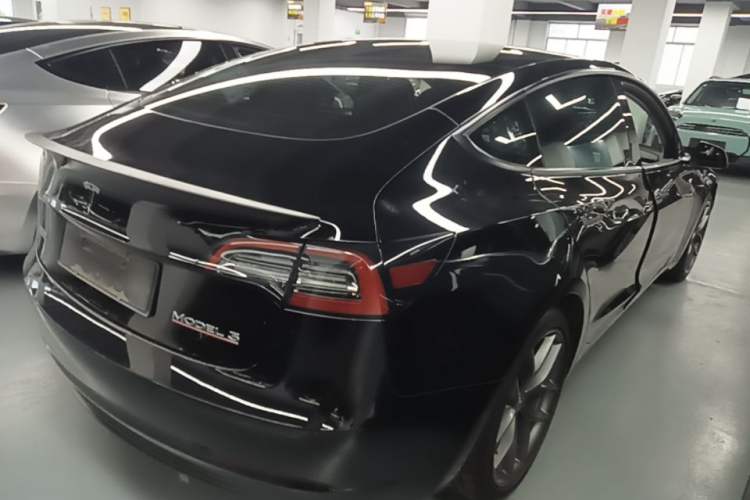 Used Tesla Model 3 2021 Revised Performance Version with All-Wheel Drive 3D1 Rear Right 45 Deg