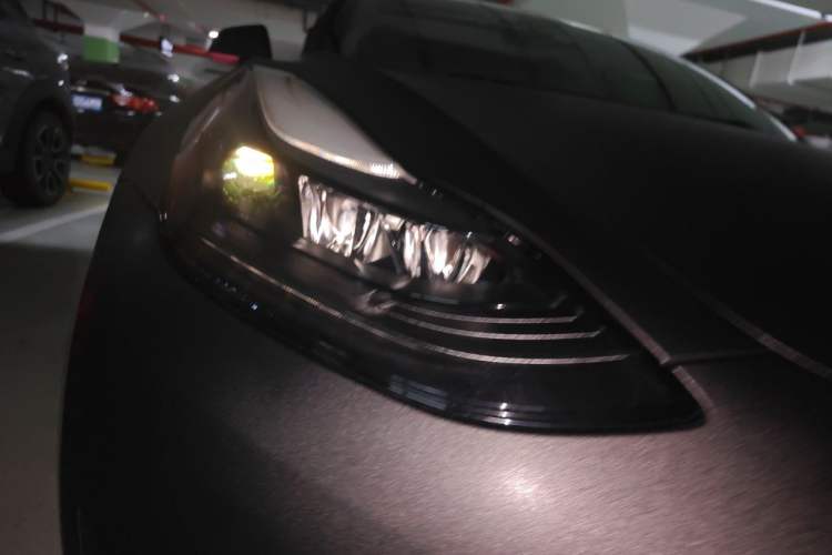 Used Tesla Model 3 2021 Standard Range Rear-Wheel Drive Upgraded Version 3D6 Right Front Headlight