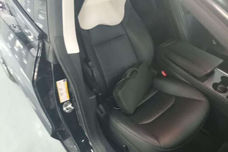Used Tesla Model 3 2021 Standard Range Rear-Drive Upgraded Version Right Front Seat