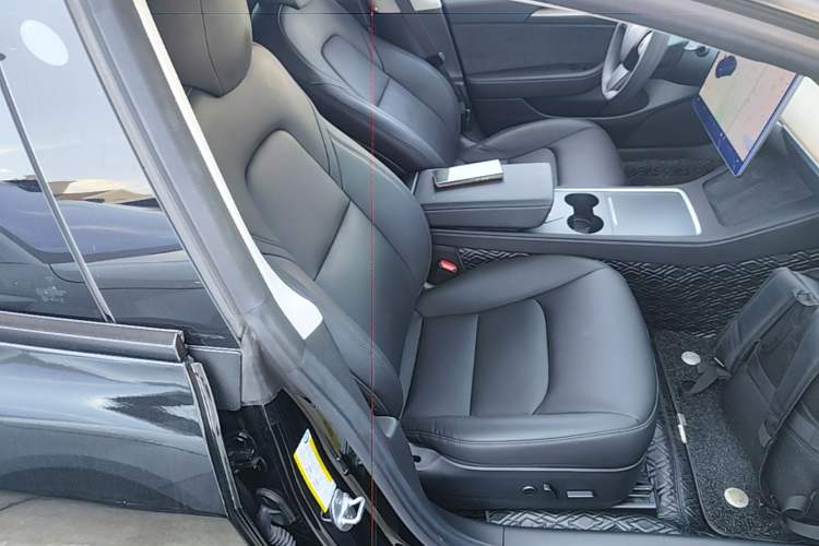 Used Tesla Model 3 2021 Performance High-Performance All-Wheel-Drive Version Right Front Seat