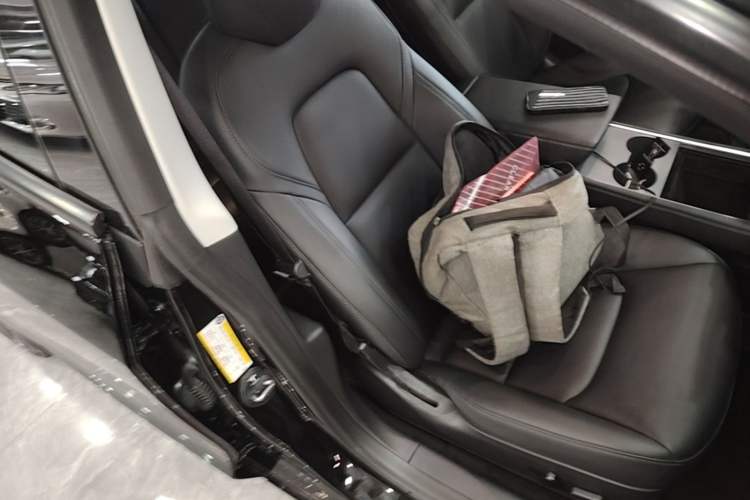 Used Tesla Model 3 2021 Standard Range Rear-Wheel Drive Upgraded Version 3D6 Right Front Seat