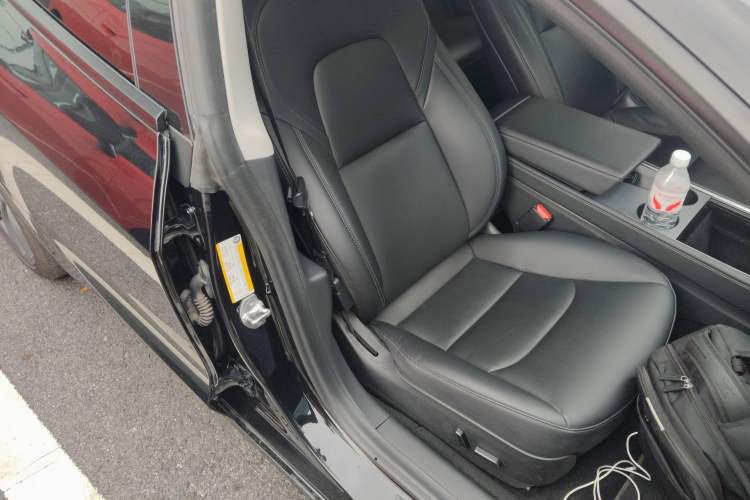 Used Tesla Model 3 2021 Performance High-Performance All-Wheel-Drive Version 3D6 Right Front Seat