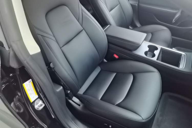 Used Tesla Model 3 2021 Standard Range Rear-Drive Upgraded Version Right Front Seat
