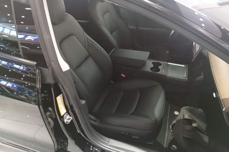 Used Tesla Model 3 2021 Standard Range Rear-Drive Upgraded Version Right Front Seat