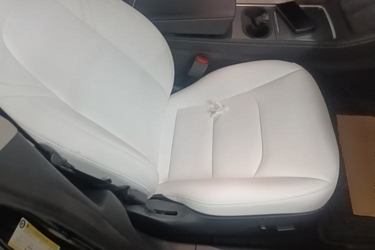 Used Tesla Model 3 2021 Revised Version II – Performance High-Performance All-Wheel-Drive Edition Right Front Seat