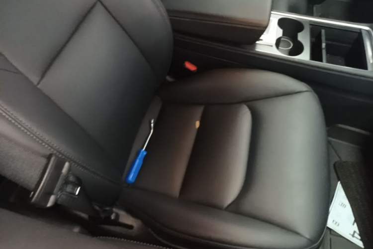 Used Tesla Model 3 2021 Revised Performance Version with All-Wheel Drive 3D1 Right Front Seat