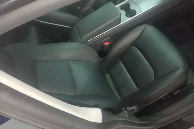 Used Tesla Model 3 2021 Standard Range Rear-Drive Upgraded Version Right Front Seat