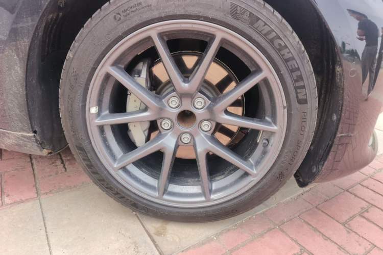 Used Tesla Model 3 2021 Revised Version Standard Range Rear-Wheel Drive Upgraded Edition 3D1 Right Front Wheel Hub