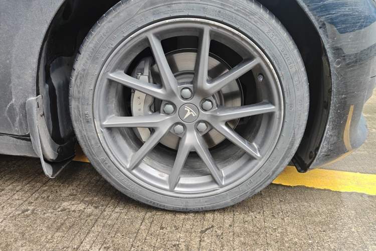 Used Tesla Model 3 2021 Revised Version Standard Range Rear-Wheel Drive Upgraded Edition 3D1 Right Front Wheel Hub