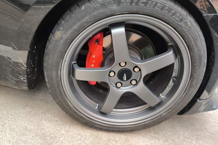 Used Tesla Model 3 2021 Revised Version Standard Range Rear-Wheel Drive Upgraded Edition 3D1 Right Front Wheel Hub