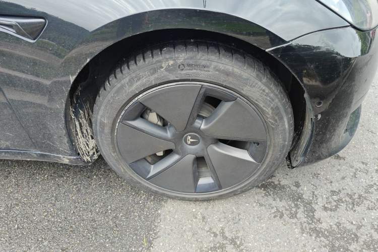 Used Tesla Model 3 2021 Standard Range Rear-Wheel Drive Upgraded Version 3D6 Right Front Wheel Hub