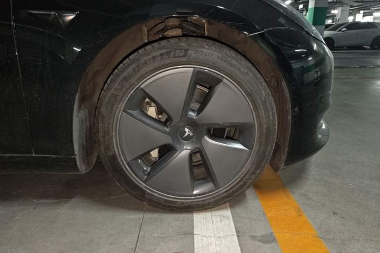 Used Tesla Model 3 2021 Revised Version Standard Range Rear-Wheel Drive Upgraded Edition 3D1 Right Front Wheel Hub