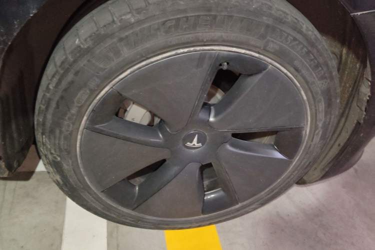Used Tesla Model 3 2021 Revised Version Standard Range Rear-Wheel Drive Upgraded Edition 3D1 Right Front Wheel Hub