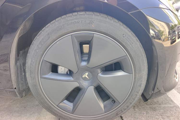 Used Tesla Model 3 2021 Revised Version Standard Range Rear-Wheel Drive Upgraded Edition 3D1 Right Front Wheel Hub
